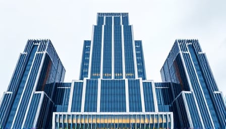 Deutsche Bank AG: Strategische Entwicklungen und Marktprognosen – Fokus auf Emerging Markets und Aktienbewertungen