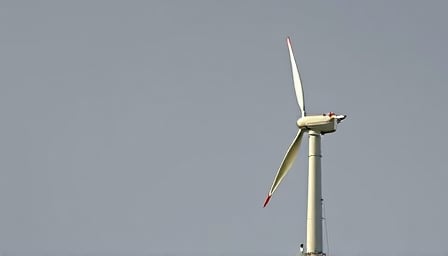 PNE AG erlebt schwachen Start ins Jahr 2025: Gewinneinbruch durch schwache Windenergieproduktion